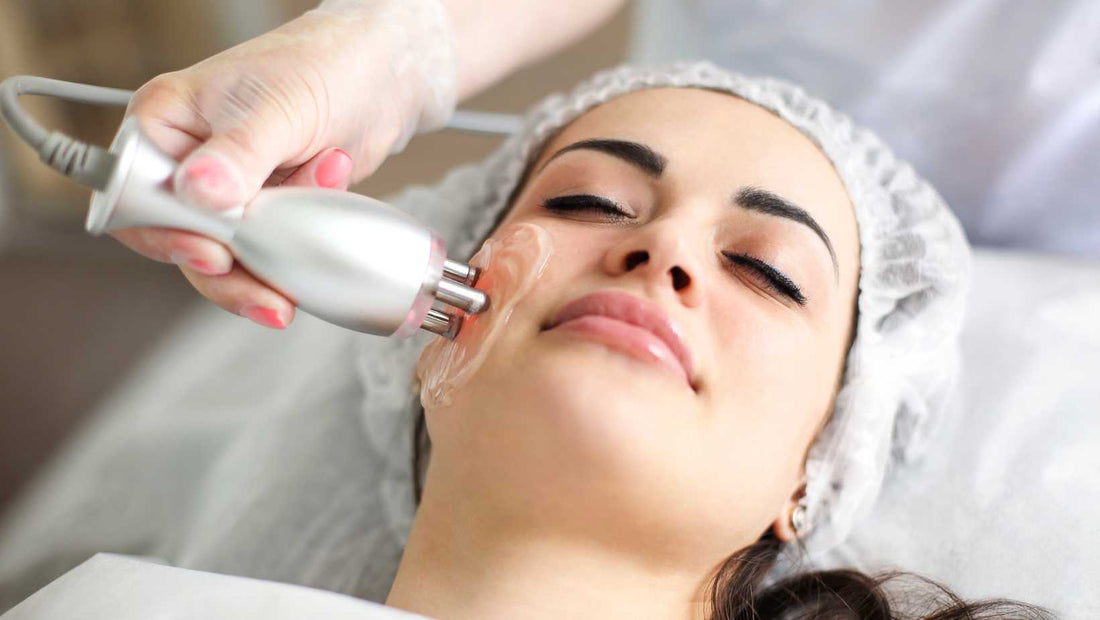 Descubre cómo la radiofrecuencia facial y el electroporador EMS pueden rejuvenecer y reducir las arrugas